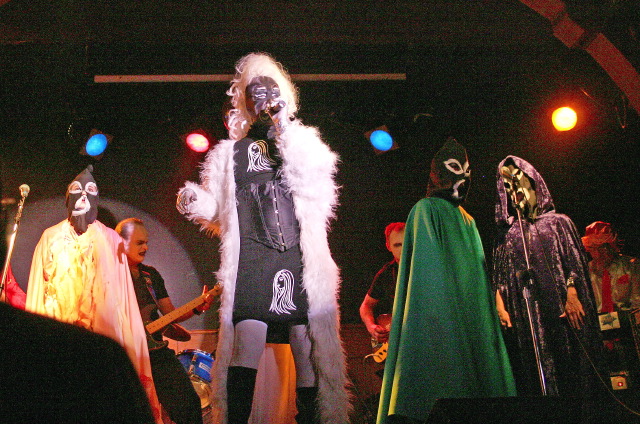 silky-band.jpg